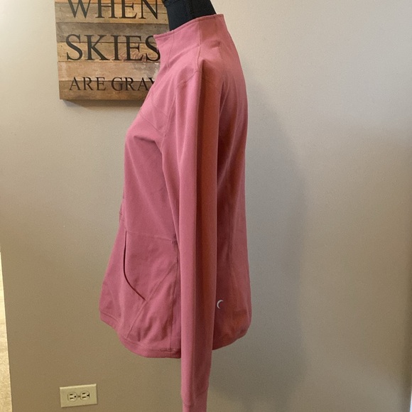 ZYIA 1/2 zip pullover with thumb holes and kangaroo pocket, EUC, deep rose, XL - Picture 3 of 6
